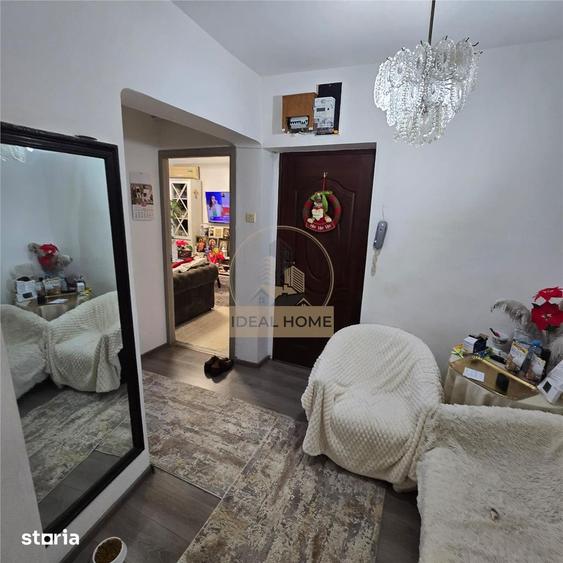 Apartament cu 3 camere decomandat în Dacia