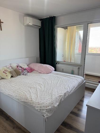 Apartament cu 3 camere decomandat, mobilat în Iosia