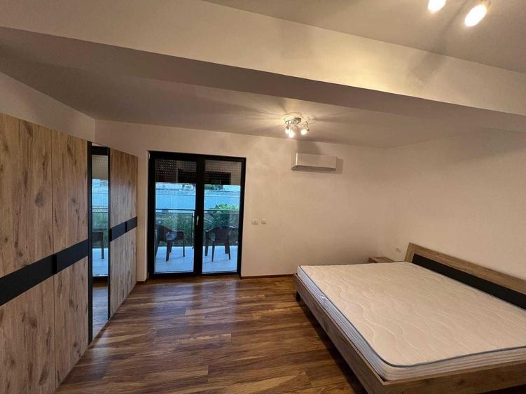 Apartament cu 3 camere decomandat în Dumbrăvița