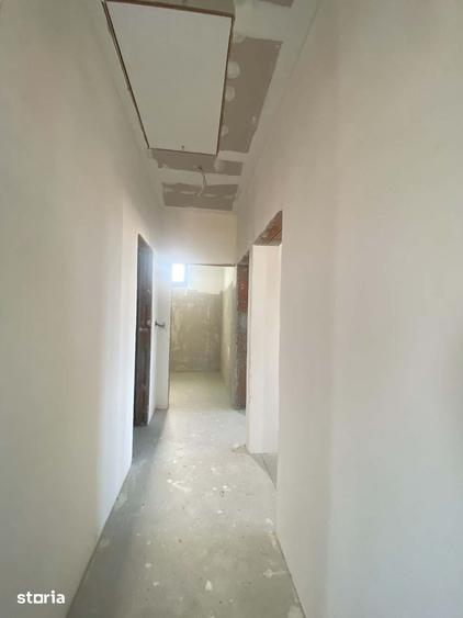 Casă cu 4 camere decomandat cu Teren 410 Mp în Bercu Roșu