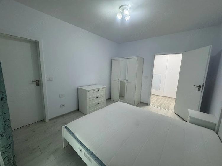 Apartament cu 3 camere decomandat în Aradului