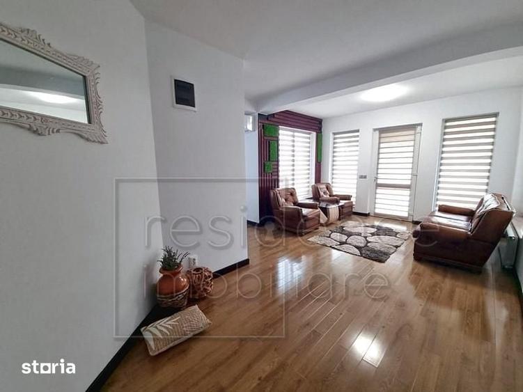 Casă cu 5 camere decomandat cu Teren 1000 Mp în Europa