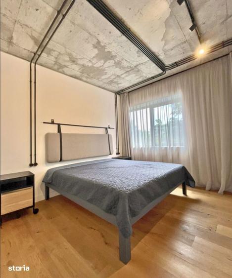 Apartament cu 3 camere, mobilat în Tei