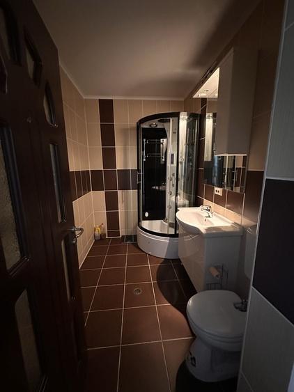 Apartament cu 3 camere în Andrei Mureșanu