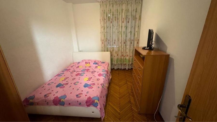 Apartament cu 3 camere decomandat în Ultracentral