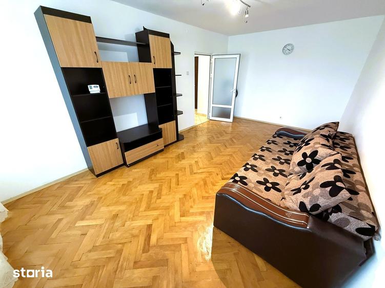 Apartament cu 3 camere decomandat în Cug