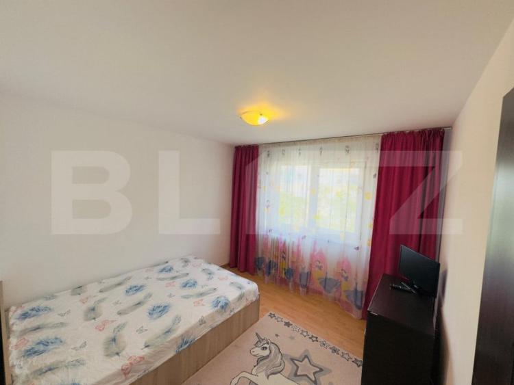 Apartament cu 3 camere semidecomandat în Central