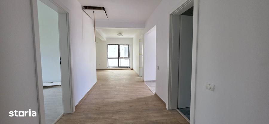 Casă cu 4 camere cu Teren 400 Mp în Domnești