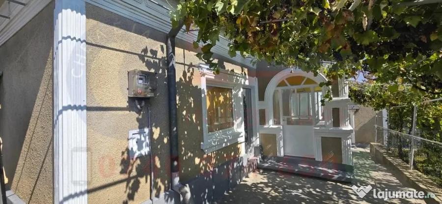 Casă cu 3 camere cu Teren 532 Mp în Păcii
