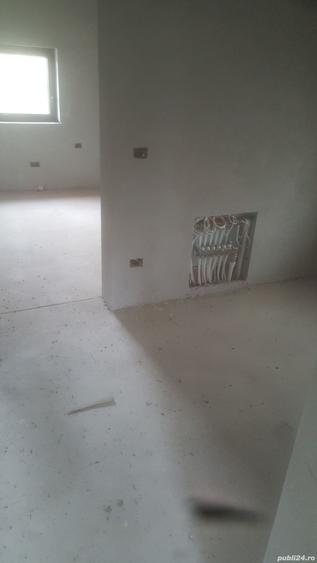 Casă cu 3 camere cu Teren 120 Mp în Dragșina