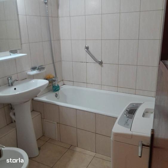 Apartament cu 2 camere decomandat în Obor