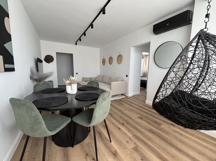 Apartament cu 3 camere semidecomandat în Floreasca