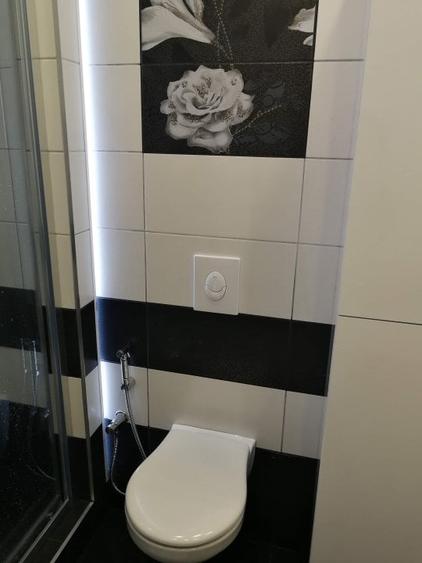 Casă cu 5 camere cu Teren 300 Mp în Central