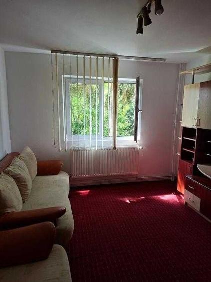 Apartament cu 2 camere semidecomandat în Drumul Carului