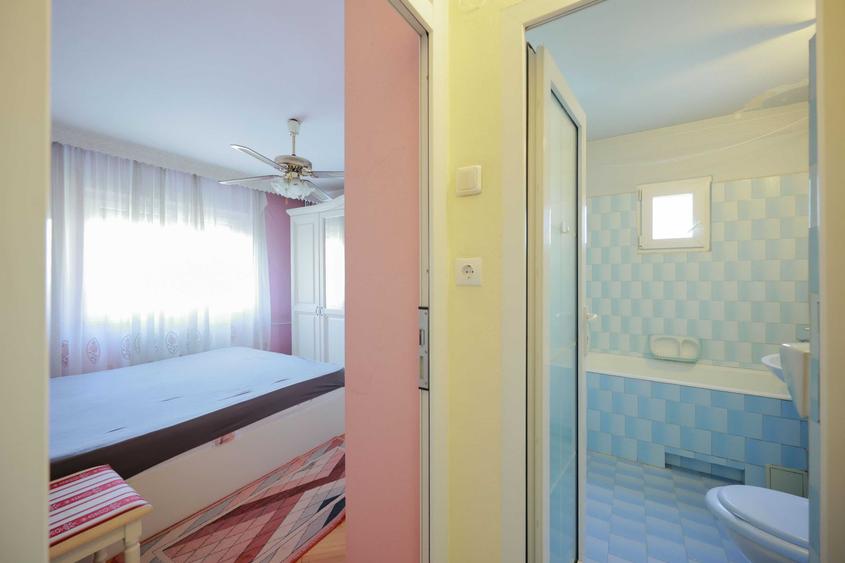 Apartament cu 2 camere decomandat în Dragoș Vodă