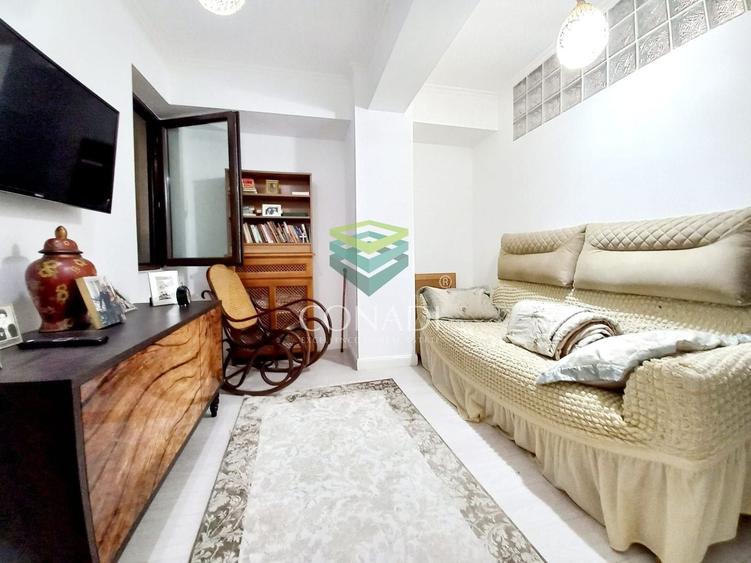 Apartament cu 3 camere decomandat, mobilat în Băneasa