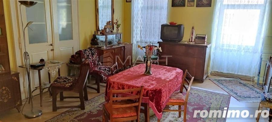 Casă cu 9 camere cu Teren 1545 Mp în Cristian