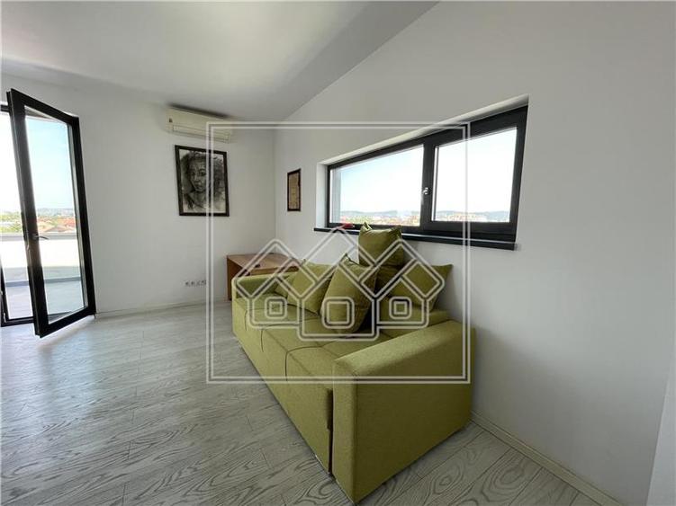 Penthouse superb 3 camere, Calea Surii Mici | Bloc cu LIFT, 2 bai - 2