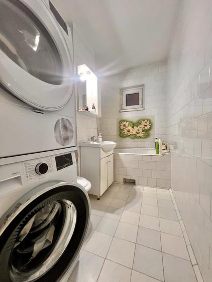 Apartament cu 3 camere decomandat, mobilat în Girocului