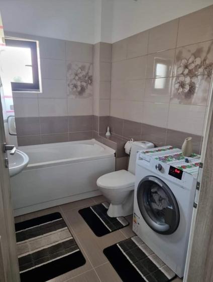 Apartament cu 2 camere decomandat în Vișan
