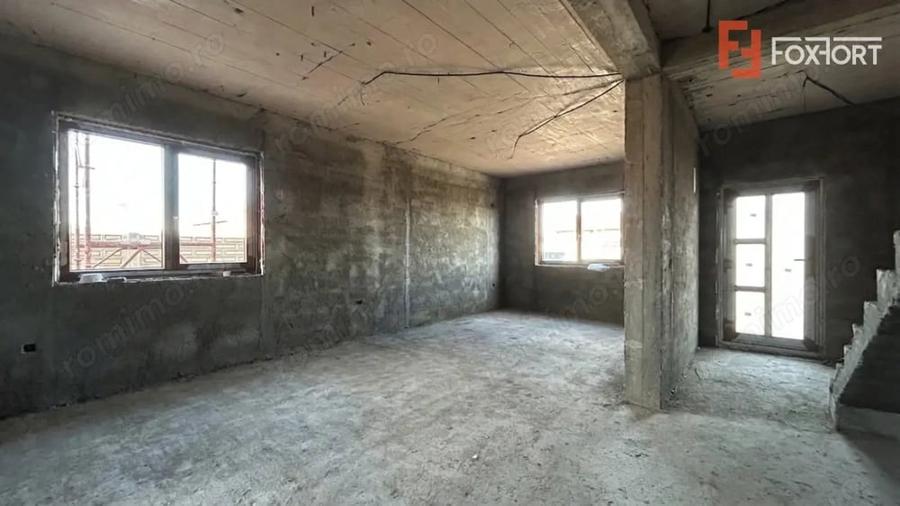 Casă cu 4 camere cu Teren 307 Mp în Ghiroda