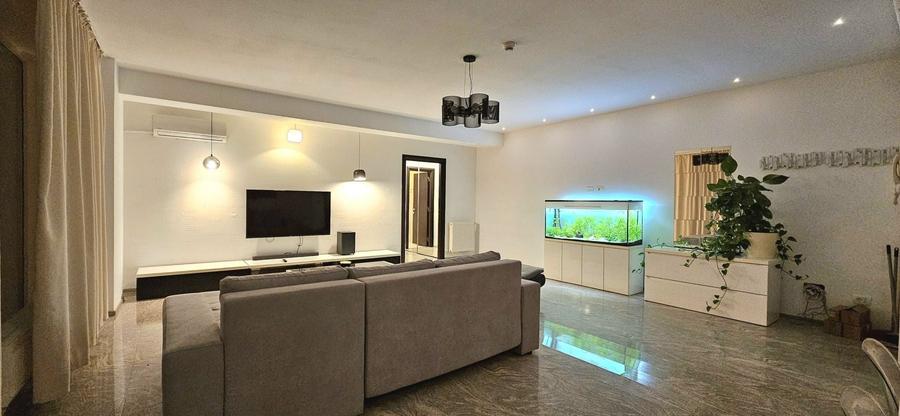 Apartament cu 2 camere semidecomandat, mobilat în Pipera