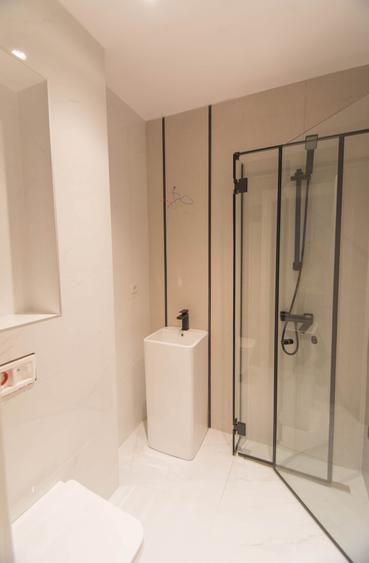 Apartament cu 4 camere decomandat, mobilat în Găvana