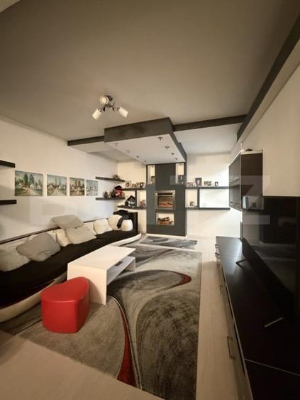 Apartament cu 3 camere decomandat, mobilat în Calea Severinului