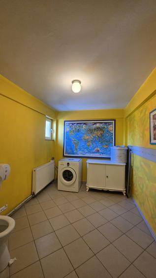 Casă individuală cu 5 camere cu Canalizare în Central