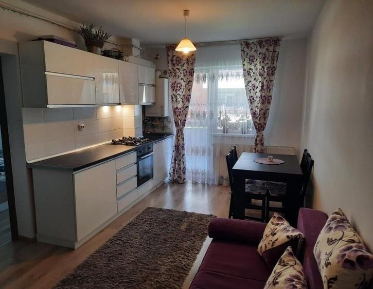 Apartament cu 2 camere semidecomandat în Central