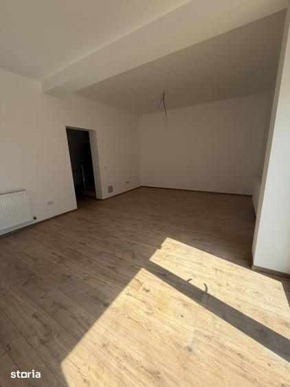 Casa de vanzare, 3 camere, curte imprejmuita, gata de mutat ! - 5