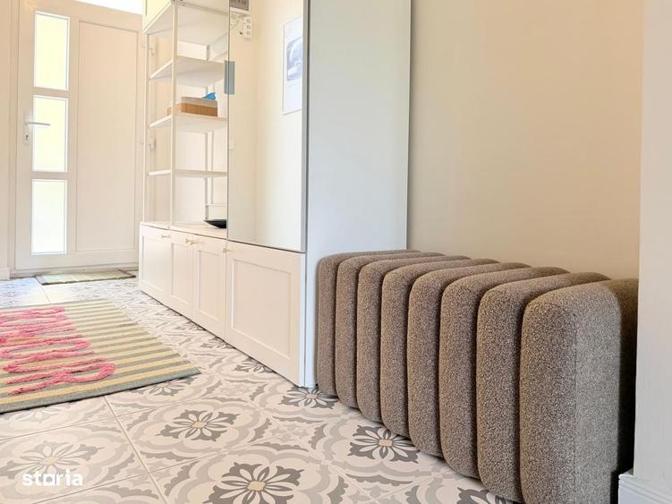 Apartament cu 3 camere semidecomandat în Central