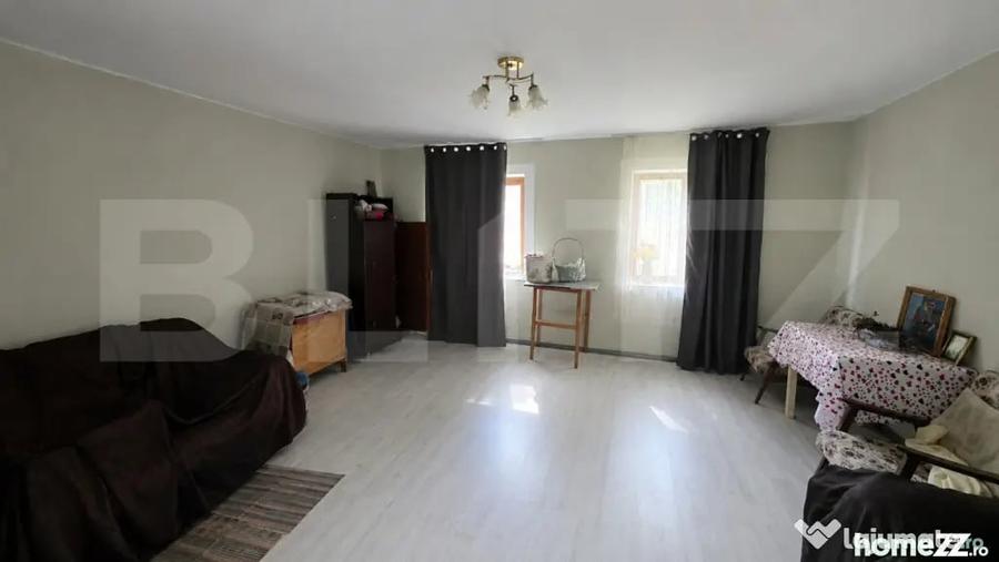 Casă cu 3 camere cu Teren 1700 Mp în Central
