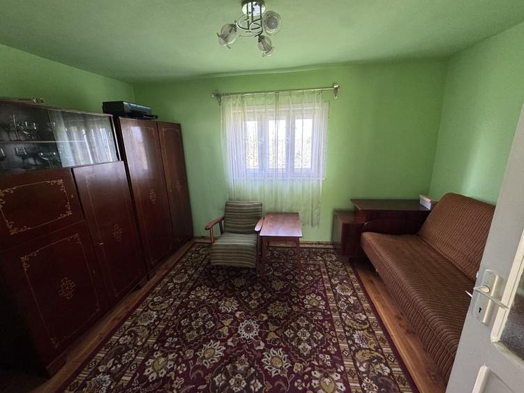 Casă cu 4 camere în Beznea