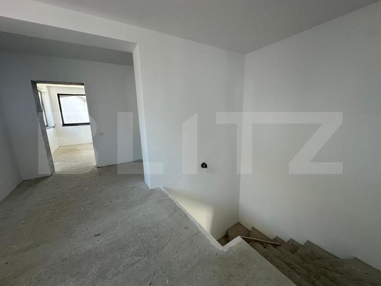 Casă individuală cu 6 camere cu Teren 1121 Mp în Predeal