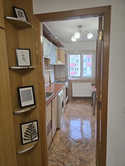 Apartament cu 2 camere semidecomandat, mobilat în Tineretului
