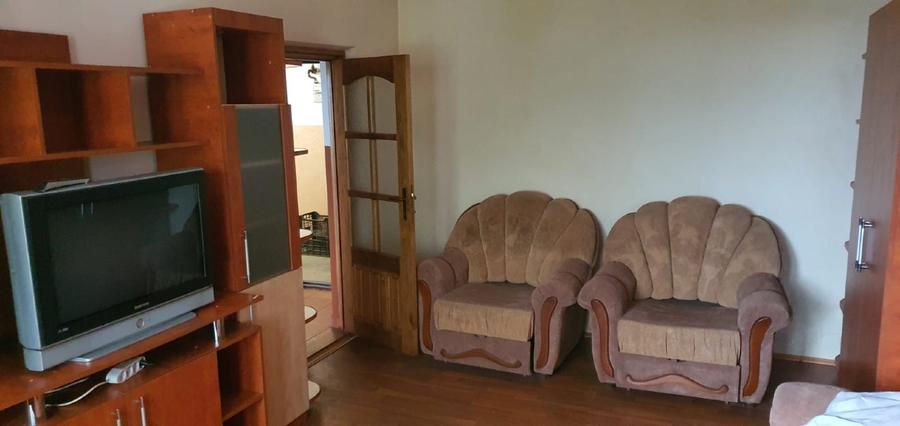 Garsonieră decomandată în Central