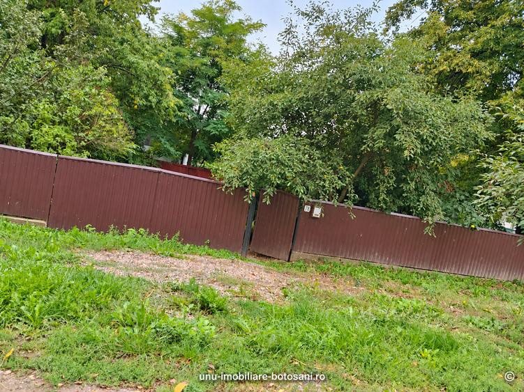 Casă individuală cu 3 camere cu Teren 1010 Mp în Ionășeni (Vârfu Câmpului)