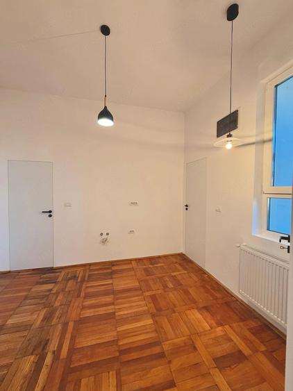 Apartament cu 3 camere semidecomandat în Bălcescu
