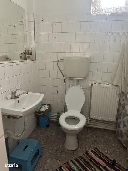 Casă cu 2 camere cu Teren 2506 Mp în Central