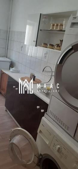 Apartament cu 3 camere decomandat, mobilat în Vasile Aaron