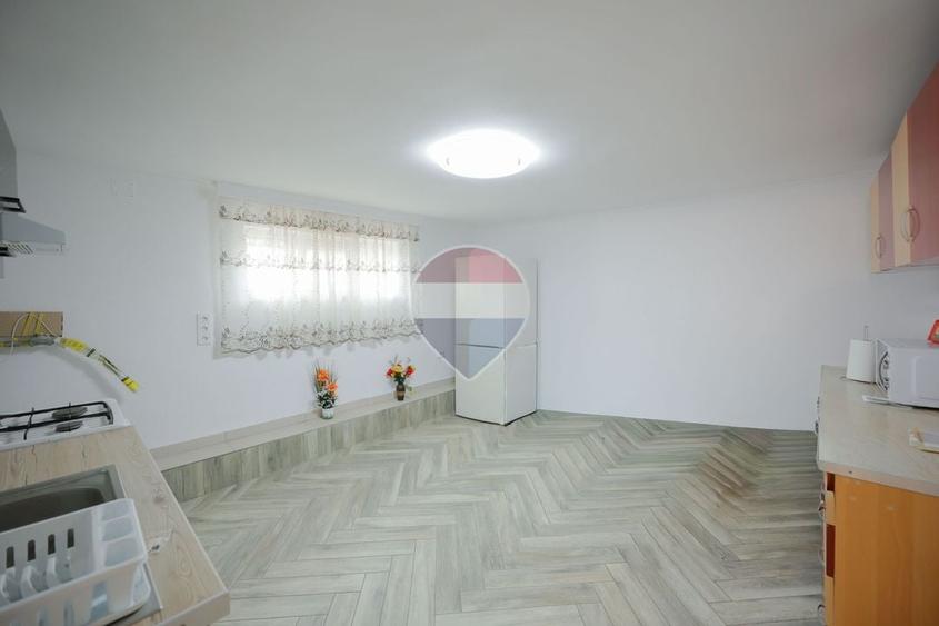 Casă individuală cu 3 camere cu Teren 200 Mp în Nojorid