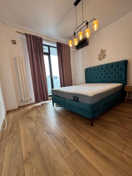 Apartament cu 2 camere semidecomandat, mobilat în Central