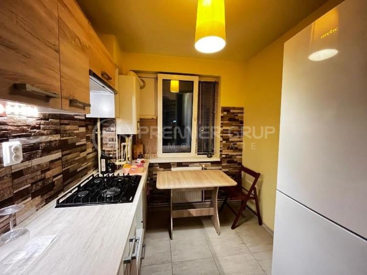 Apartament cu 4 camere decomandat în Alexandru cel Bun