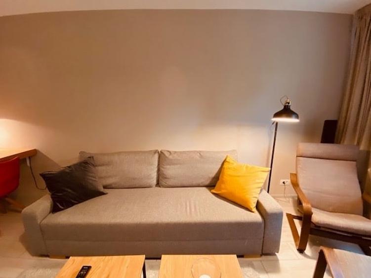 Apartament cu 2 camere decomandat, mobilat în Politehnica