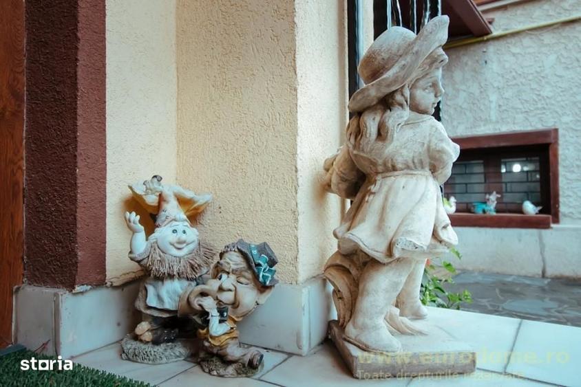 Casă cu 4 camere în Drumul Poienii