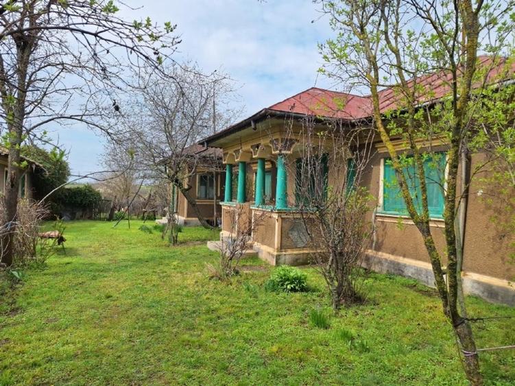 Casă de vânzare – construcție solidă din cărămida - 11
