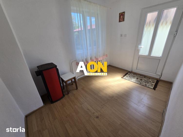 Casă cu 4 camere cu Teren 1438 Mp în Partoș