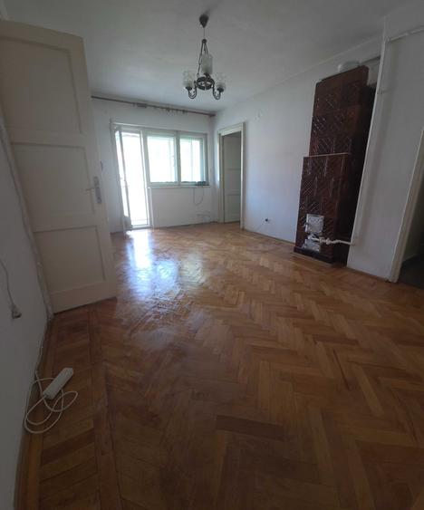 Apartament cu 2 camere semidecomandat în Floreasca