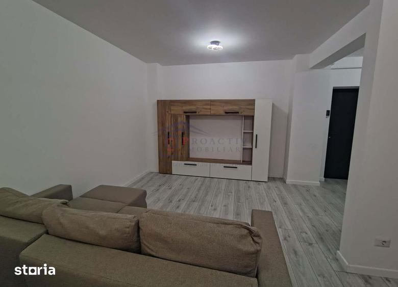 Apartament cu 2 camere, mobilat în Central